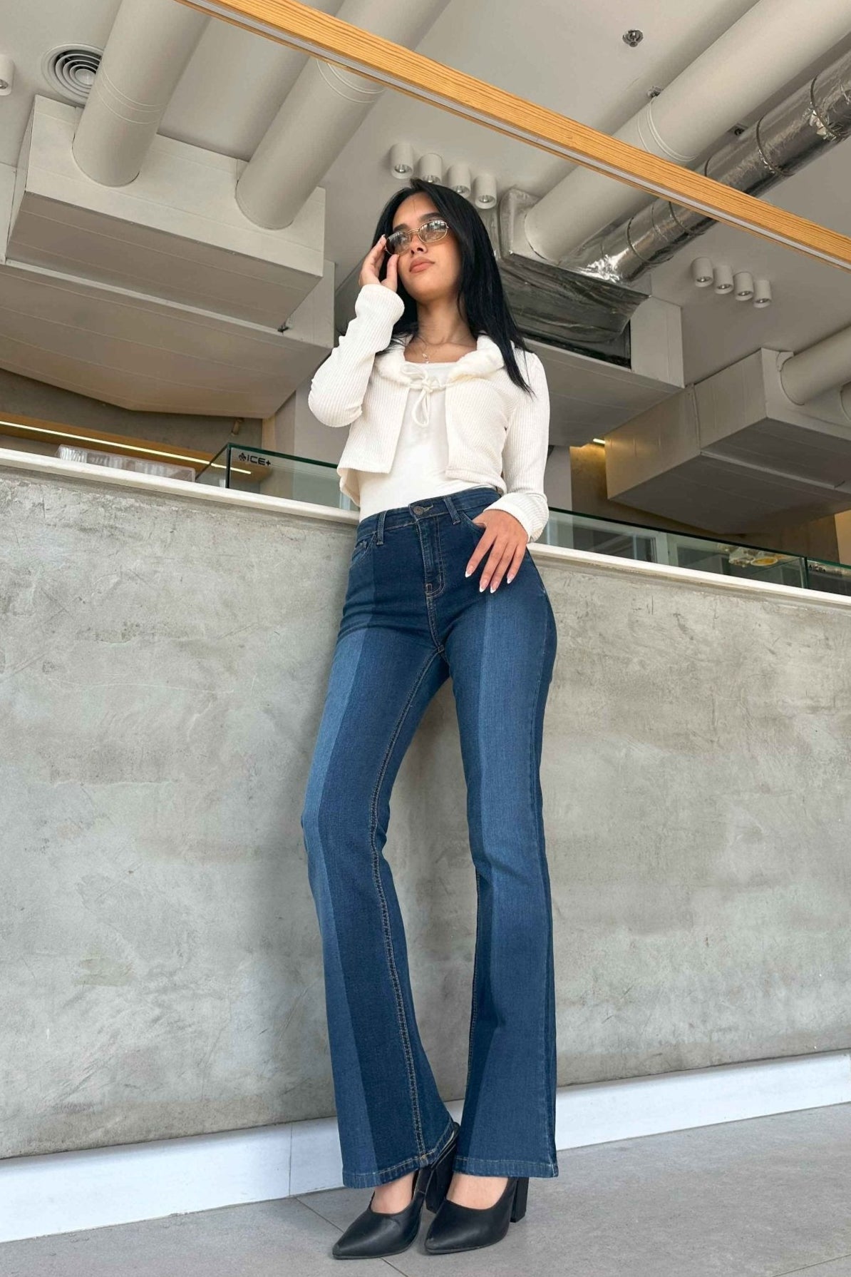 Flared - Navy Blue 2 Tones Washed Jeans.