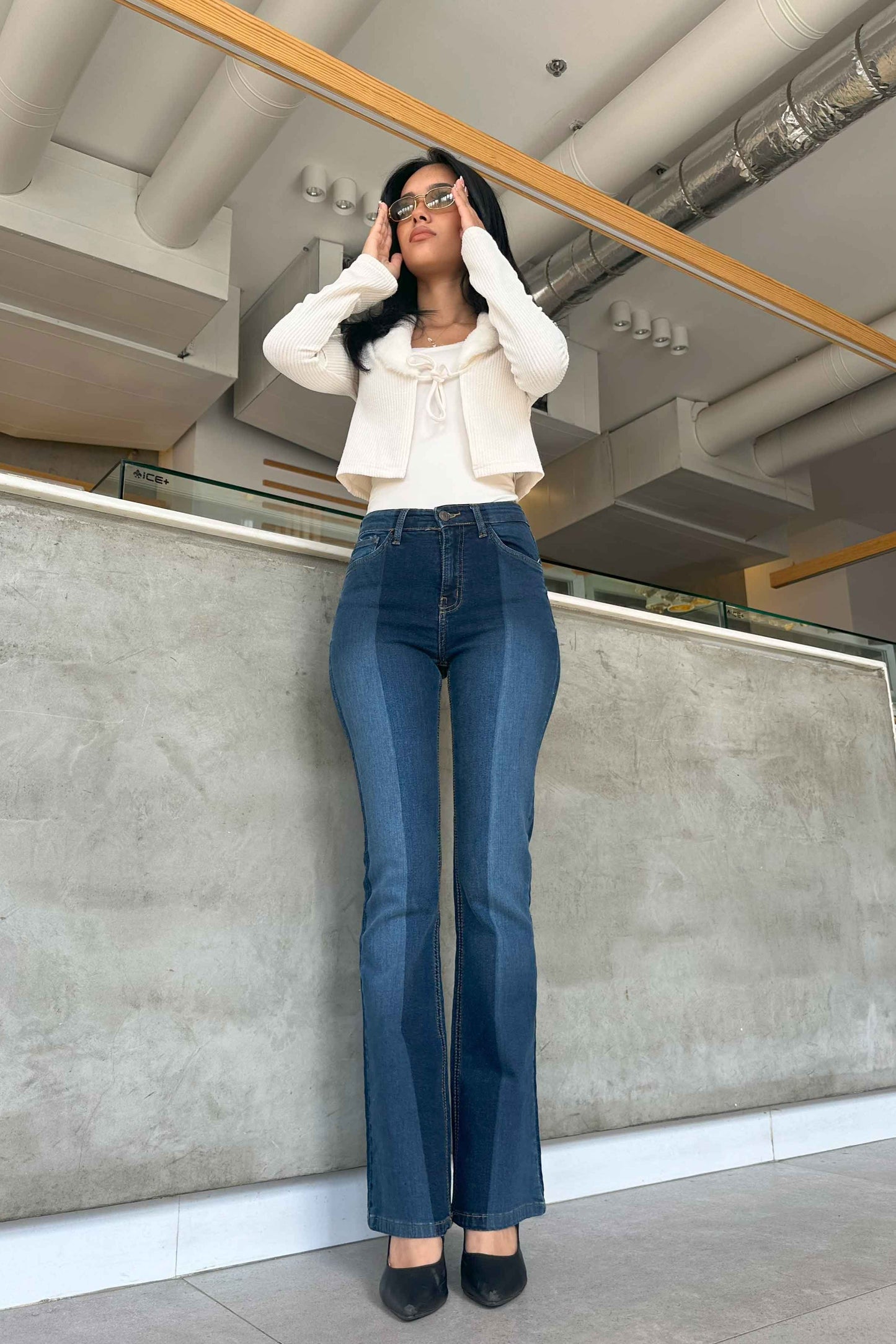 Flared - Navy Blue 2 Tones Washed Jeans.